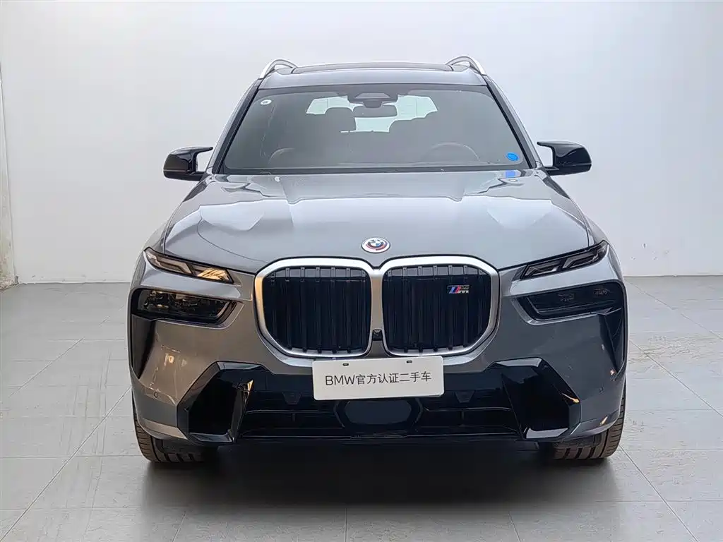 Фото 2 - BMW X7 M60i