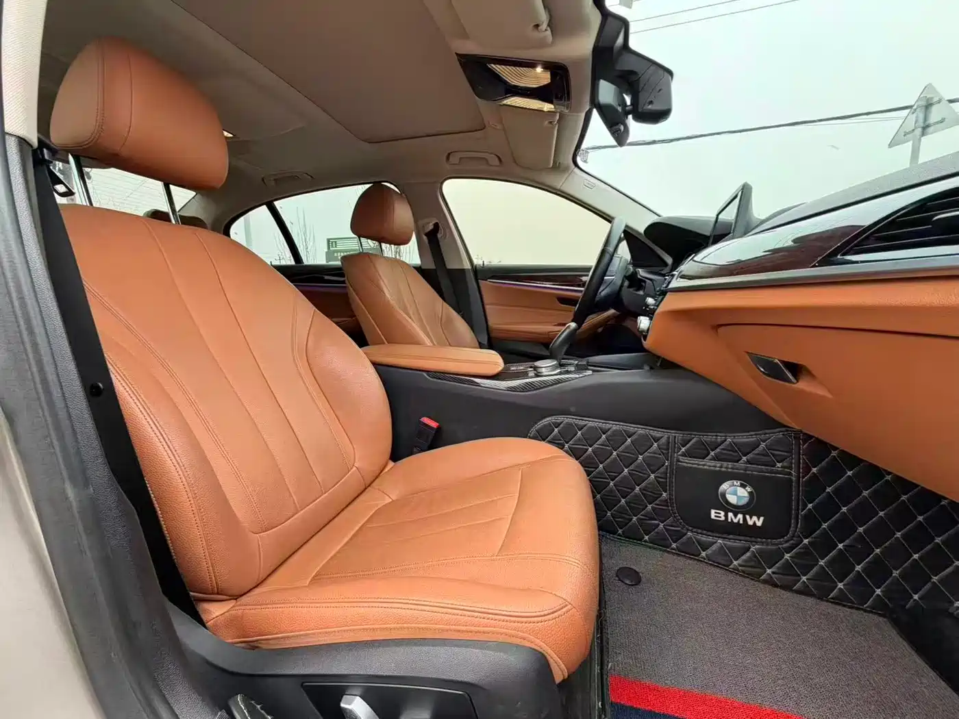 BMW 5 Series 2018 528Li Launch Special Edition фото 16