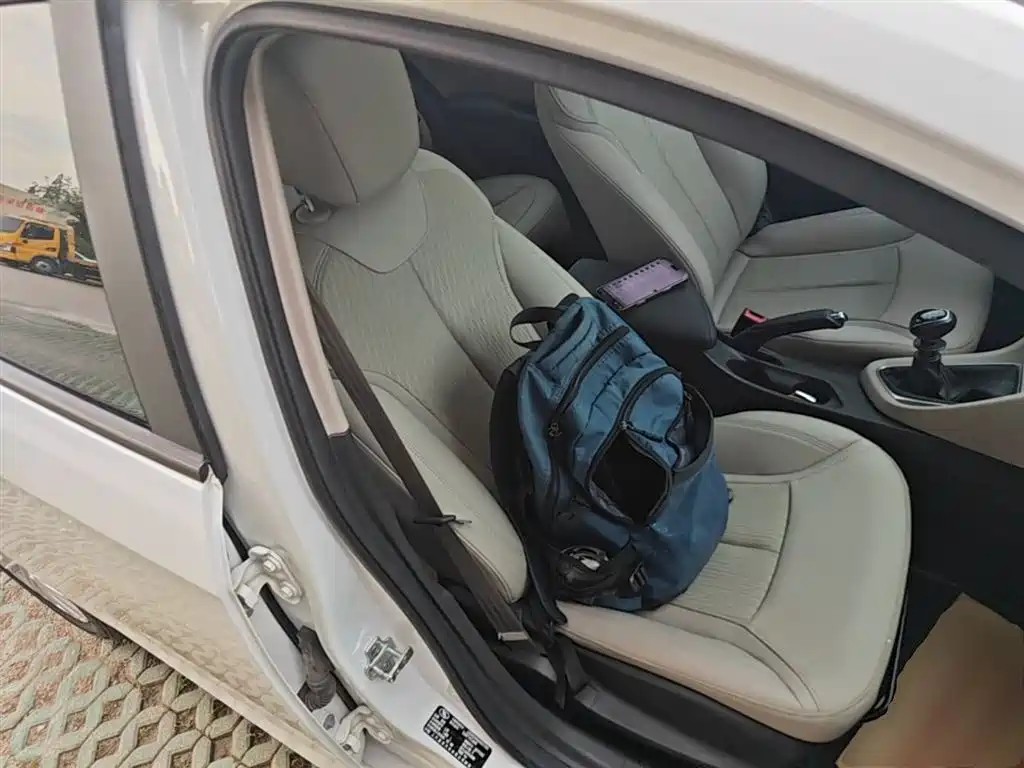 Buick Excelle 2017 15N Manual Elite фото 25