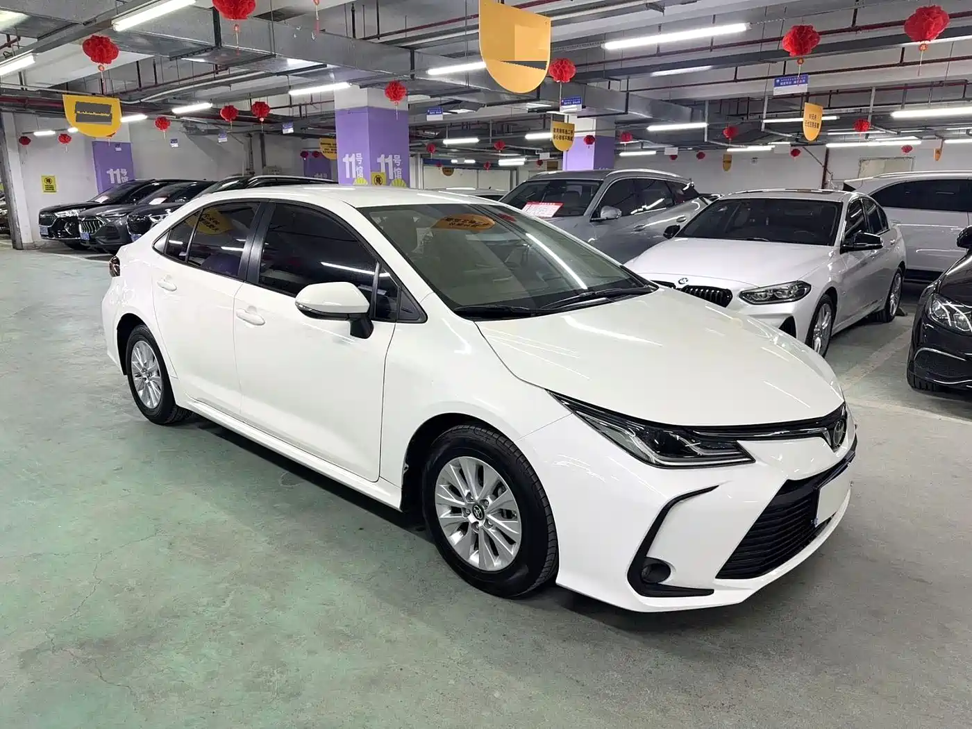 Toyota Corolla 2021 TNGA 1.5L CVT Elite Edition фото 3
