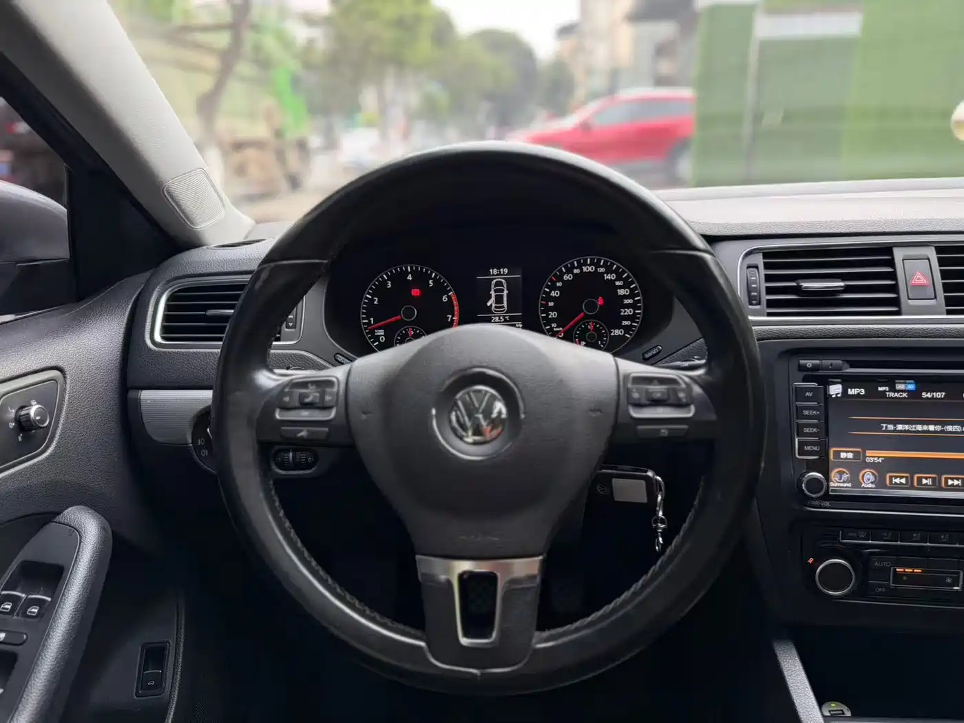 Volkswagen Sagitar 2012 1.4TSI Manual Luxury фото 8