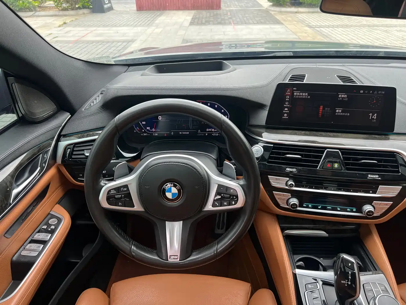 BMW 6 Series GT 2019 630i M Sport Package фото 8