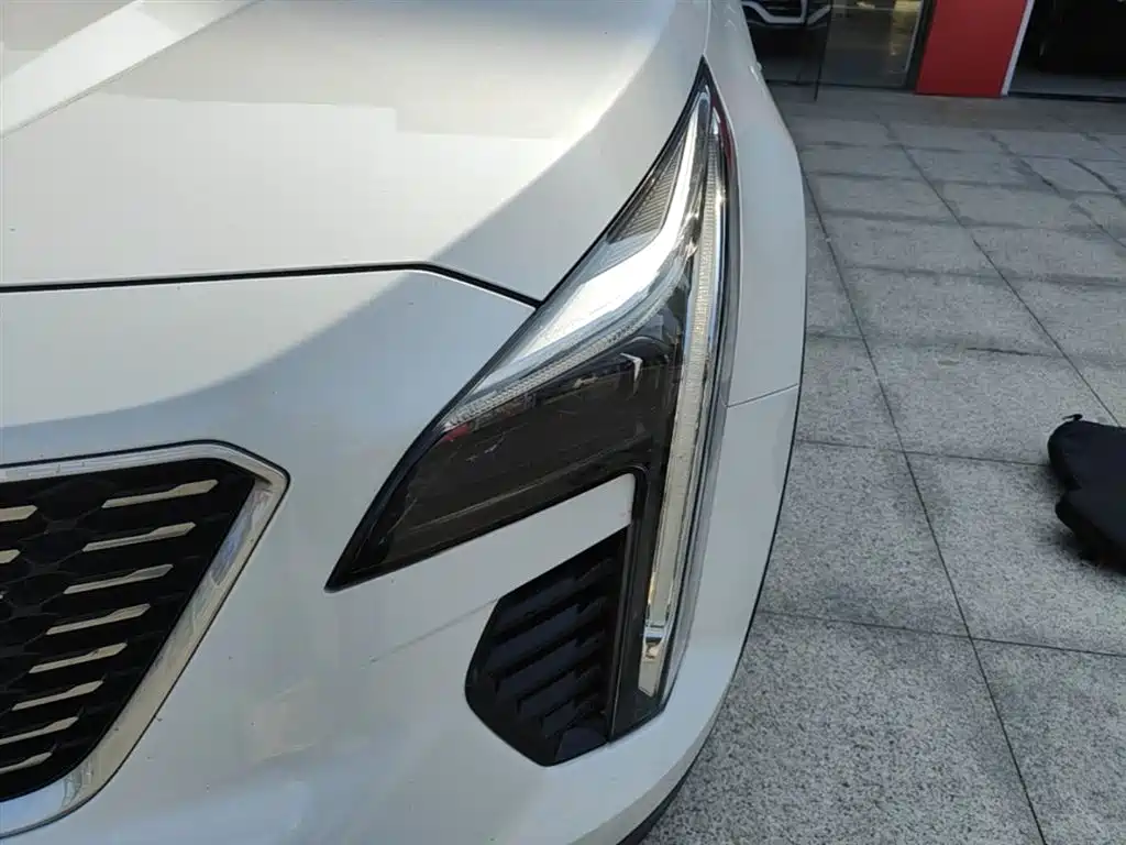 Cadillac XT4 2018 28T FWD Leading Edition фото 23