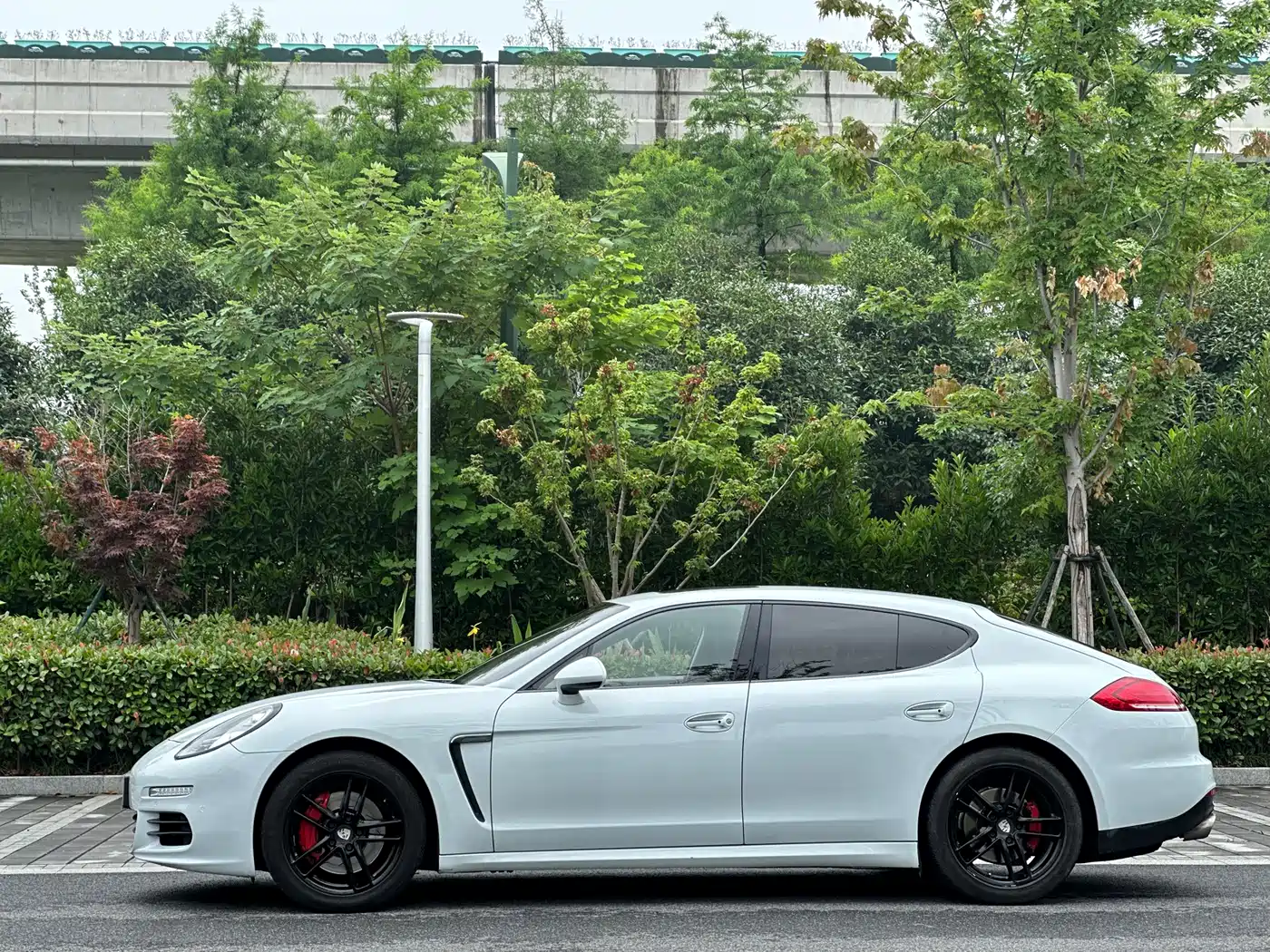 Фото 7 - Porsche Panamera