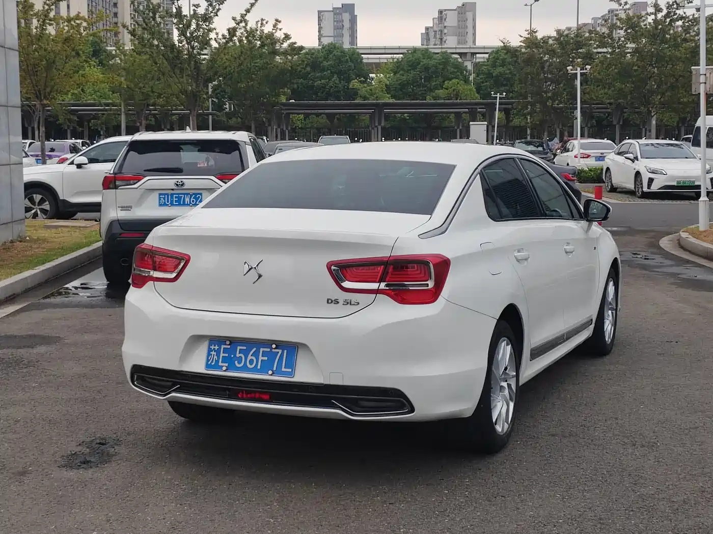 DS 5LS 2017 2016 1.6T Style Edition THP160