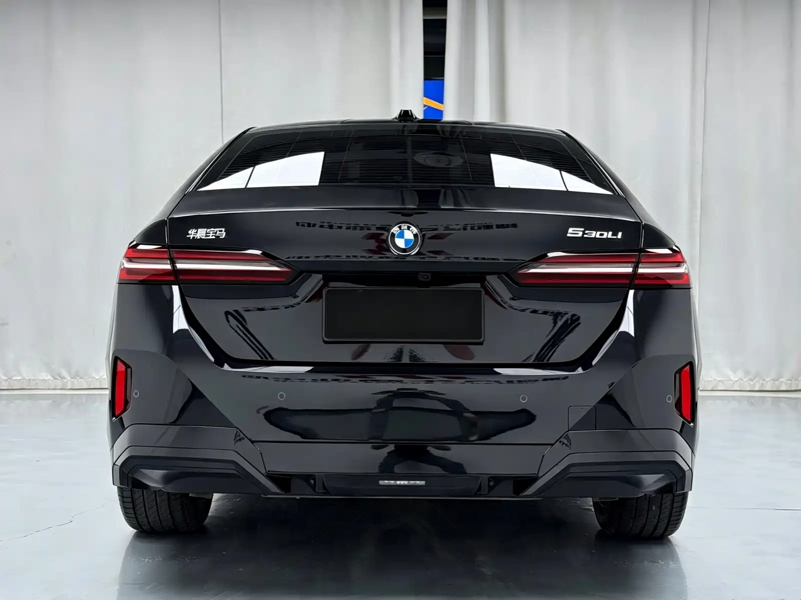 Фото 12 - BMW 5 Series
