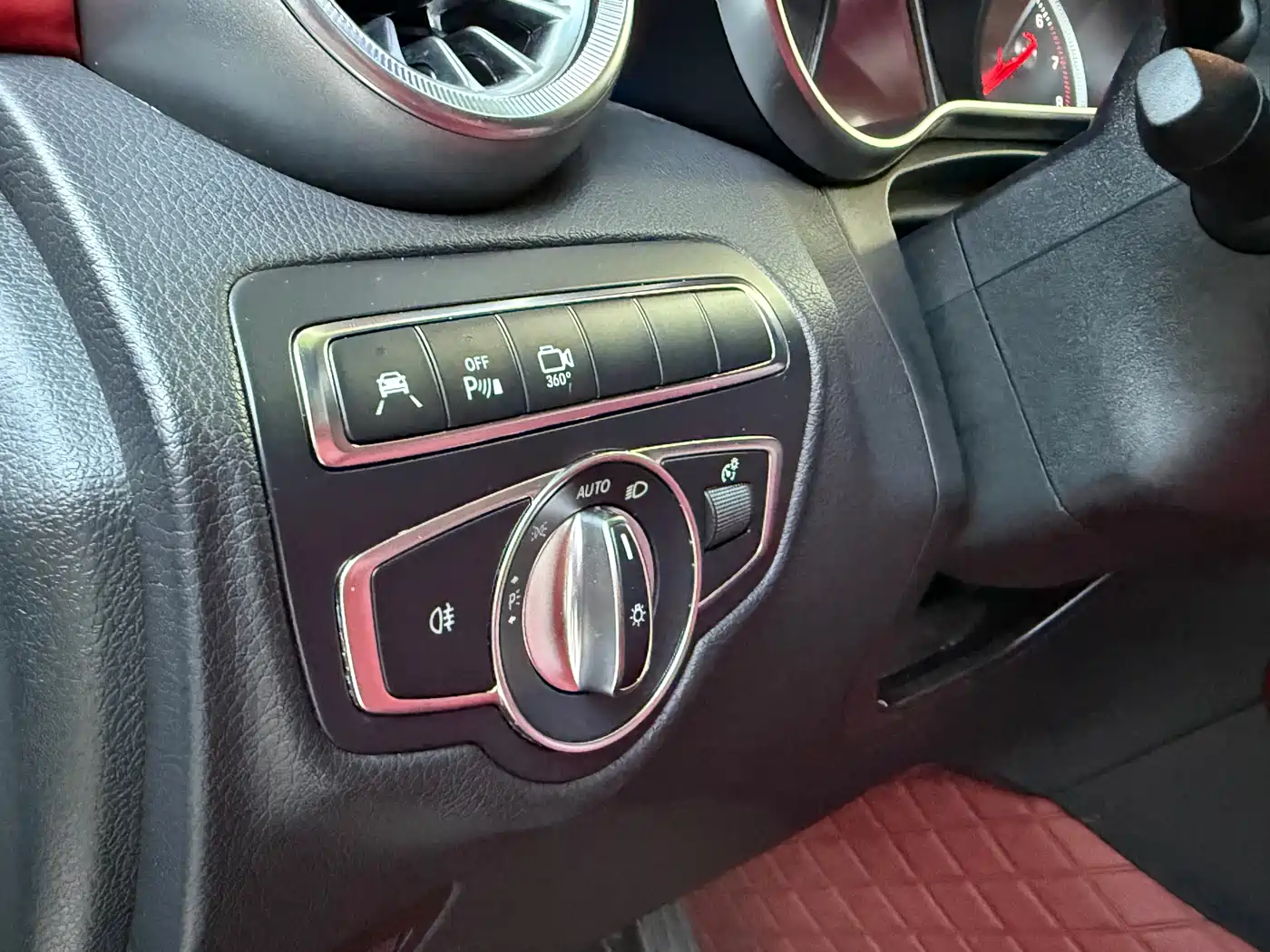 Mercedes-Benz GLC 2017 GLC 300 4MATIC Dynamic фото 6