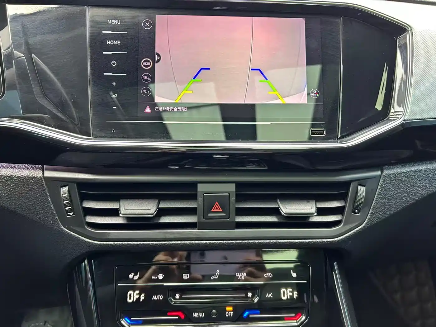 Volkswagen Tayron 2022 280TSI 2WD Luxury Smart Connect Edition фото 13