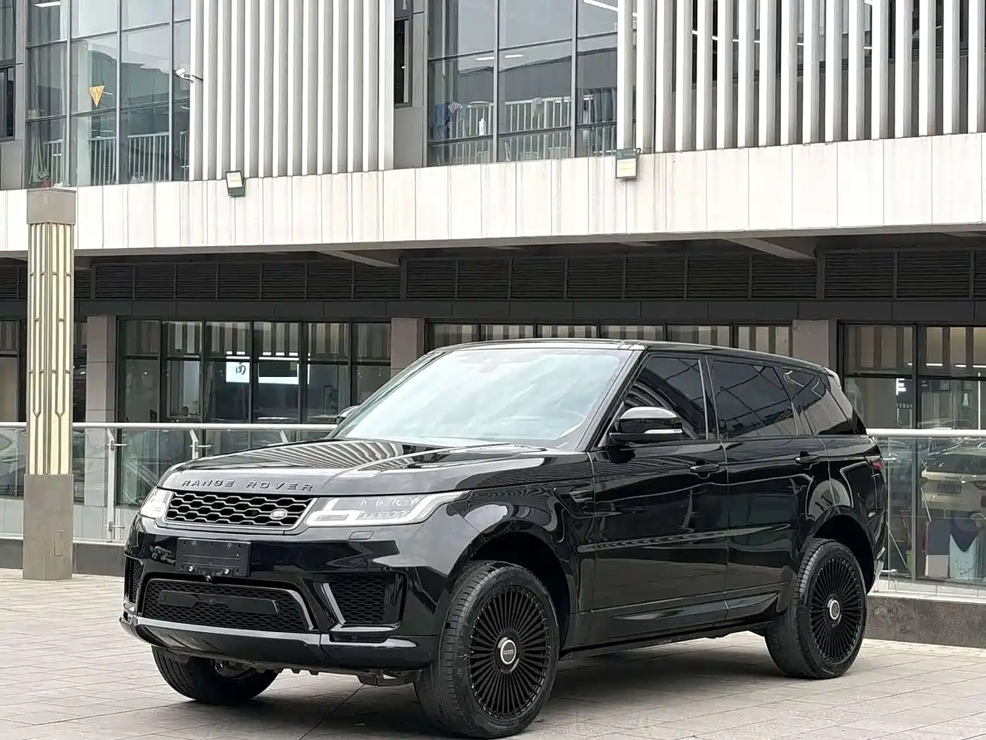 Land Rover Range Rover Sport 2020 3.0 L6 HSE DYNAMIC