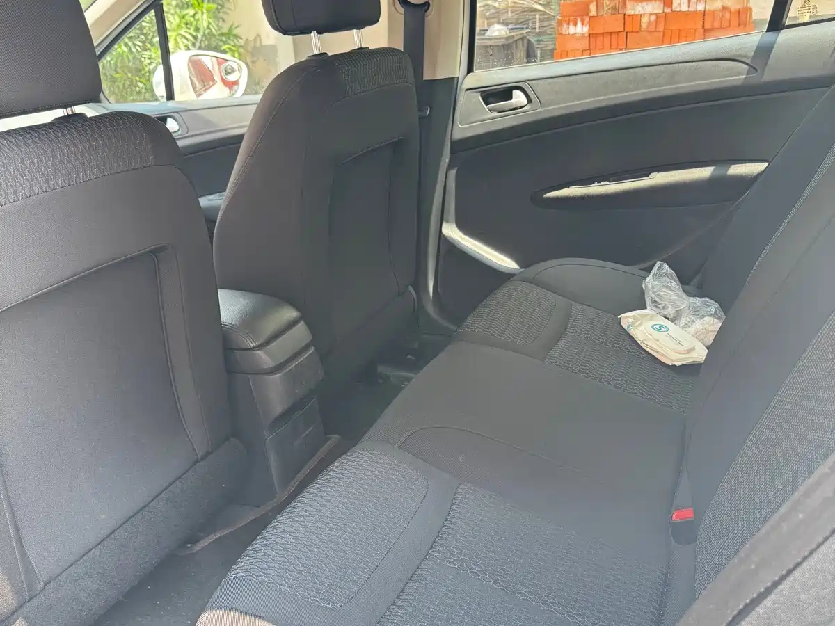 Peugeot 308 2013 Model 1.6L Automatic Trend Style фото 8
