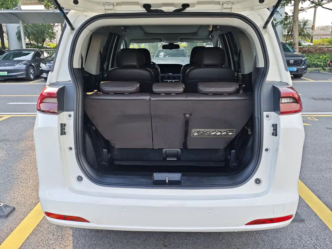 GAC Trumpchi Trumpchi M6 2019 270T Automatic Premium (7-seater) China V фото 26