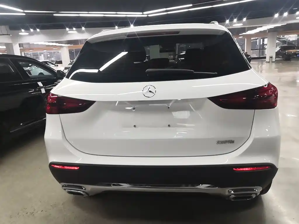 Фото 3 - Mercedes-Benz GLA