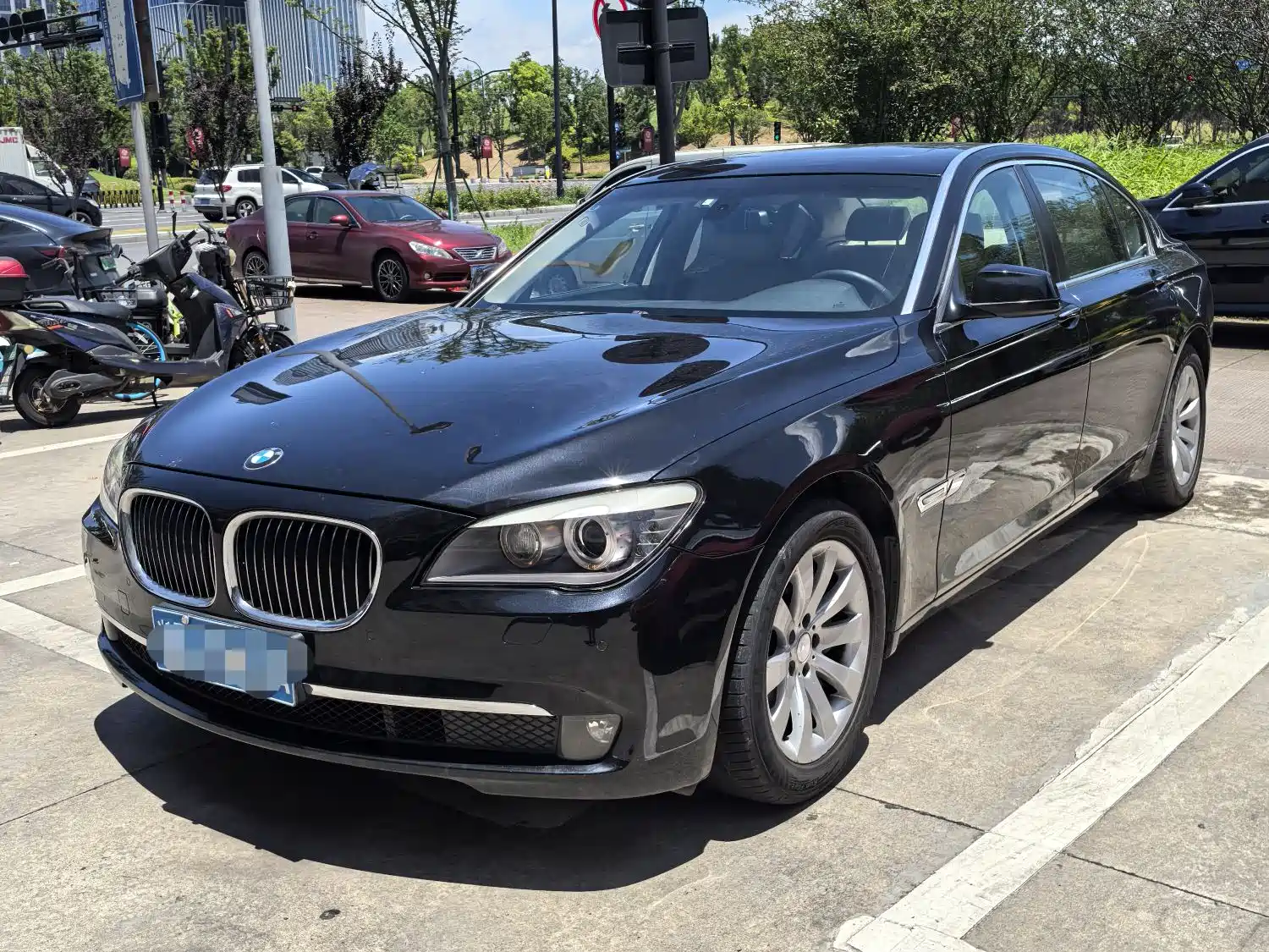 Photo 1 - BMW 7 Series