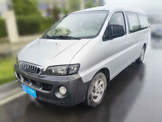  JAC Motors Refine 2011 Model 2.0L Shuttle Gasoline Comfort Edition HFC4GA3