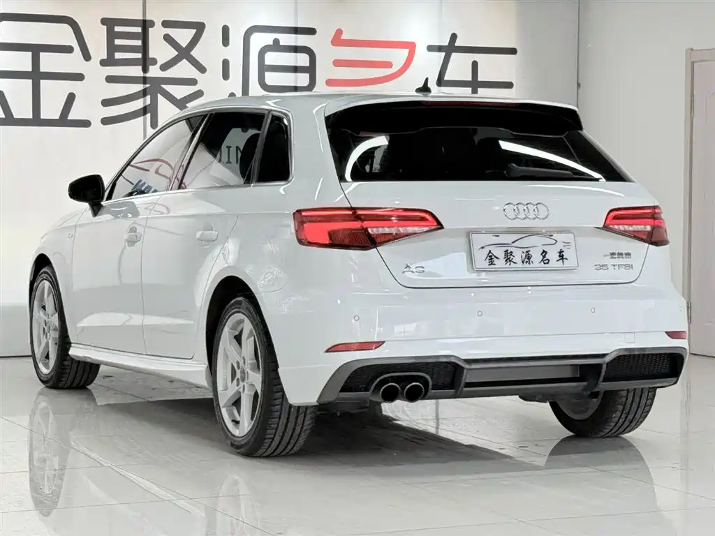 Audi A3 2019 Sportback 35 TFSI Fashion China VI фото 4