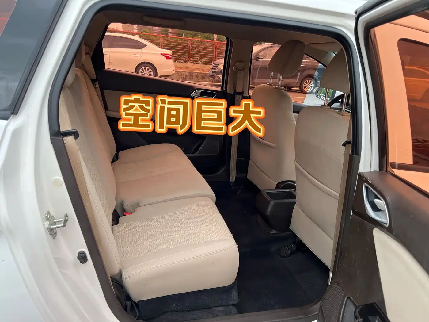 Baojun 310W 2018 2017 1.5L Manual Comfort China V