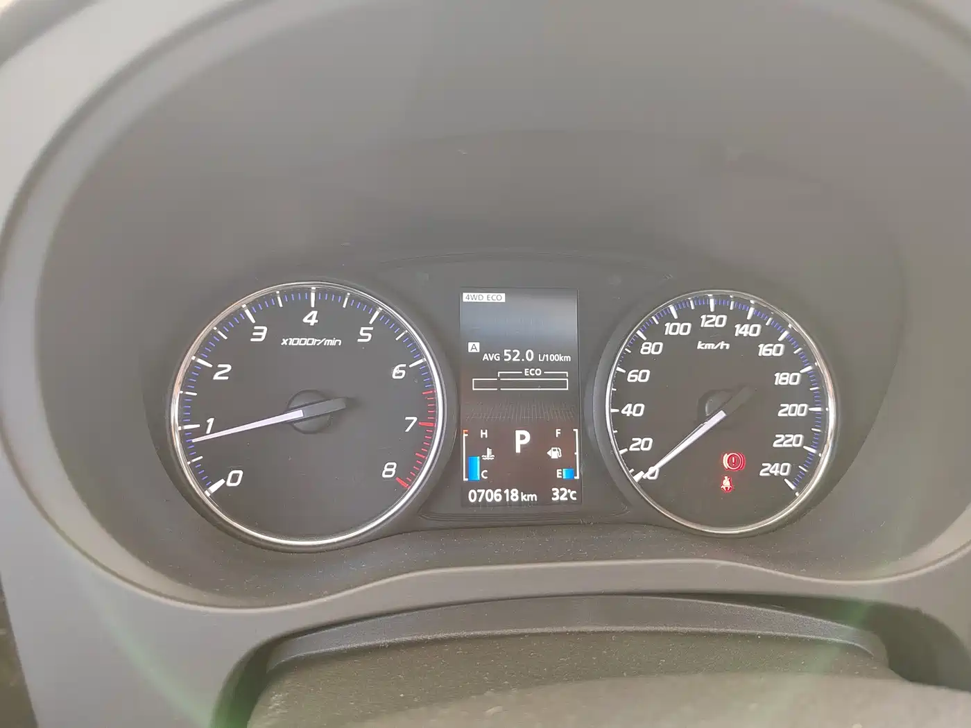 Mitsubishi Outlander (Import) 2013 2014 2.4L 4WD Luxury Value Edition 5-seater