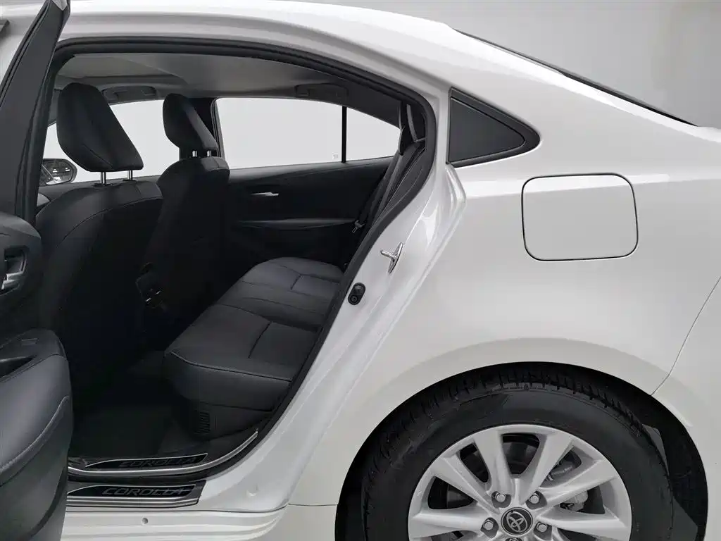 Toyota Corolla 2024 Model 1.8L Smart Hybrid Elite Edition фото 15