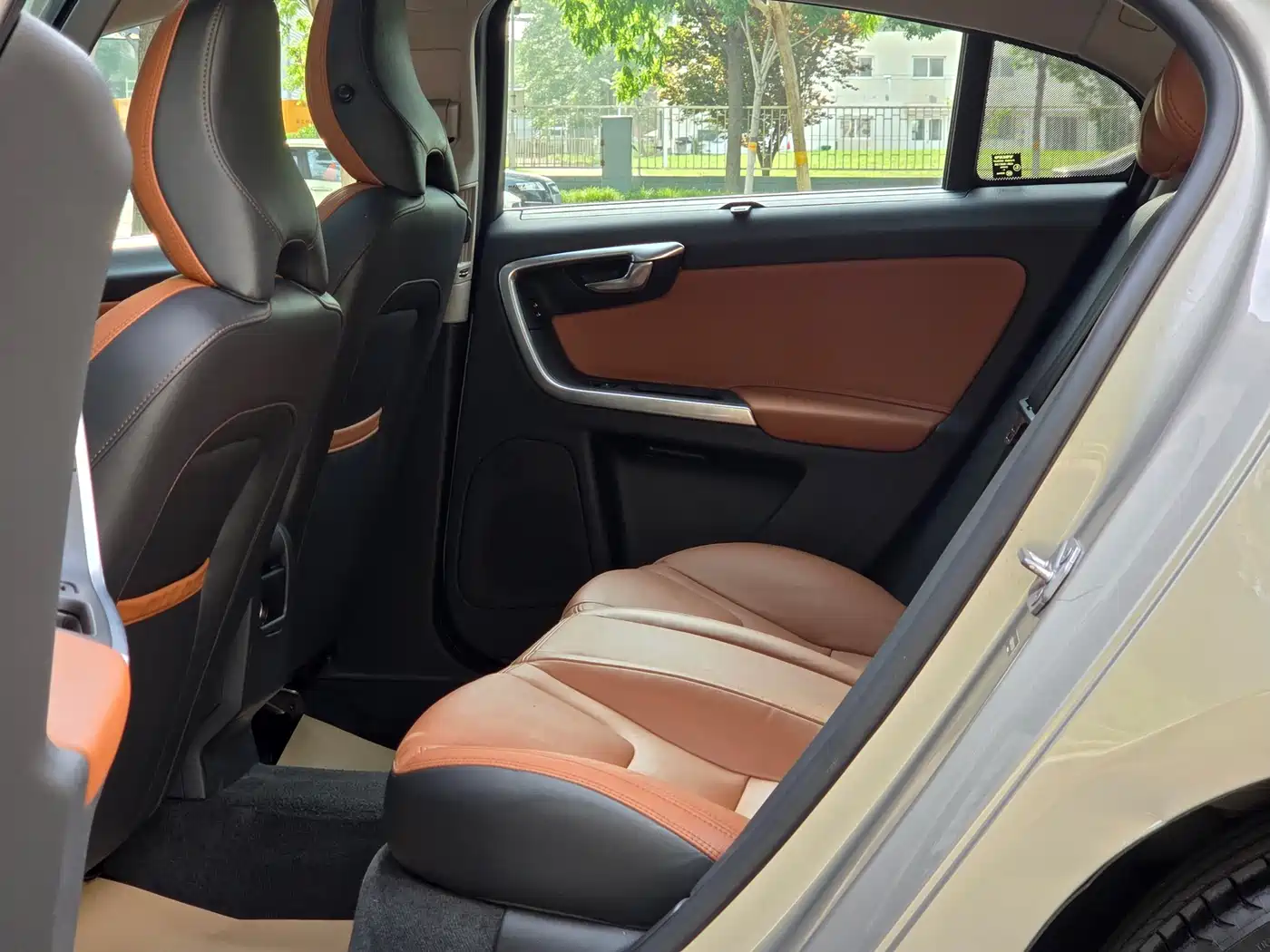 Фото 7 - Volvo S60