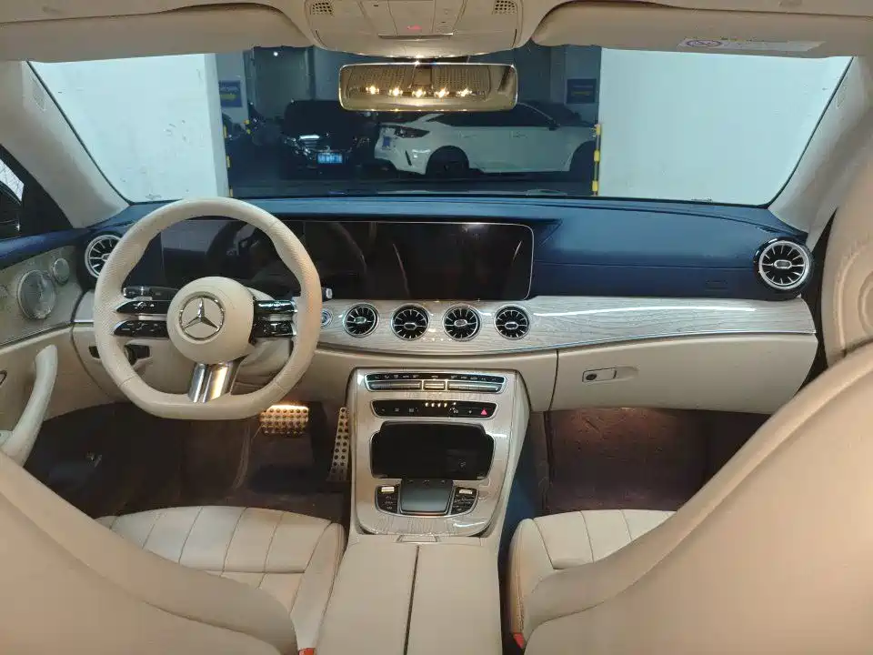 Mercedes-Benz E-Class (Import) 2023 E 300 Coupe фото 6