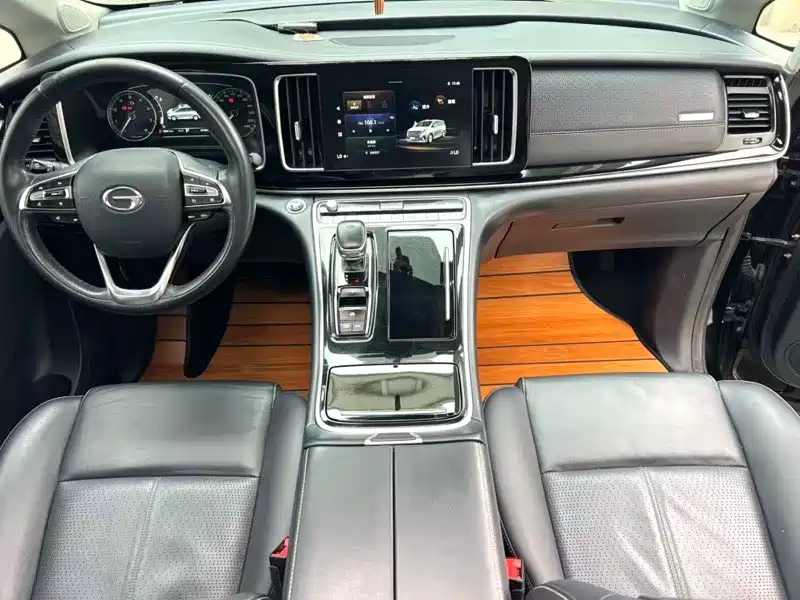 GAC Trumpchi Trumpchi M8 2021 Leading Show Series 390T Premium Edition фото 3