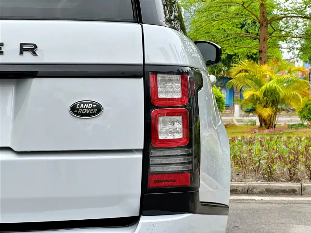 Land Rover Range Rover 2015 3.0 SC V6 Vogue фото 32