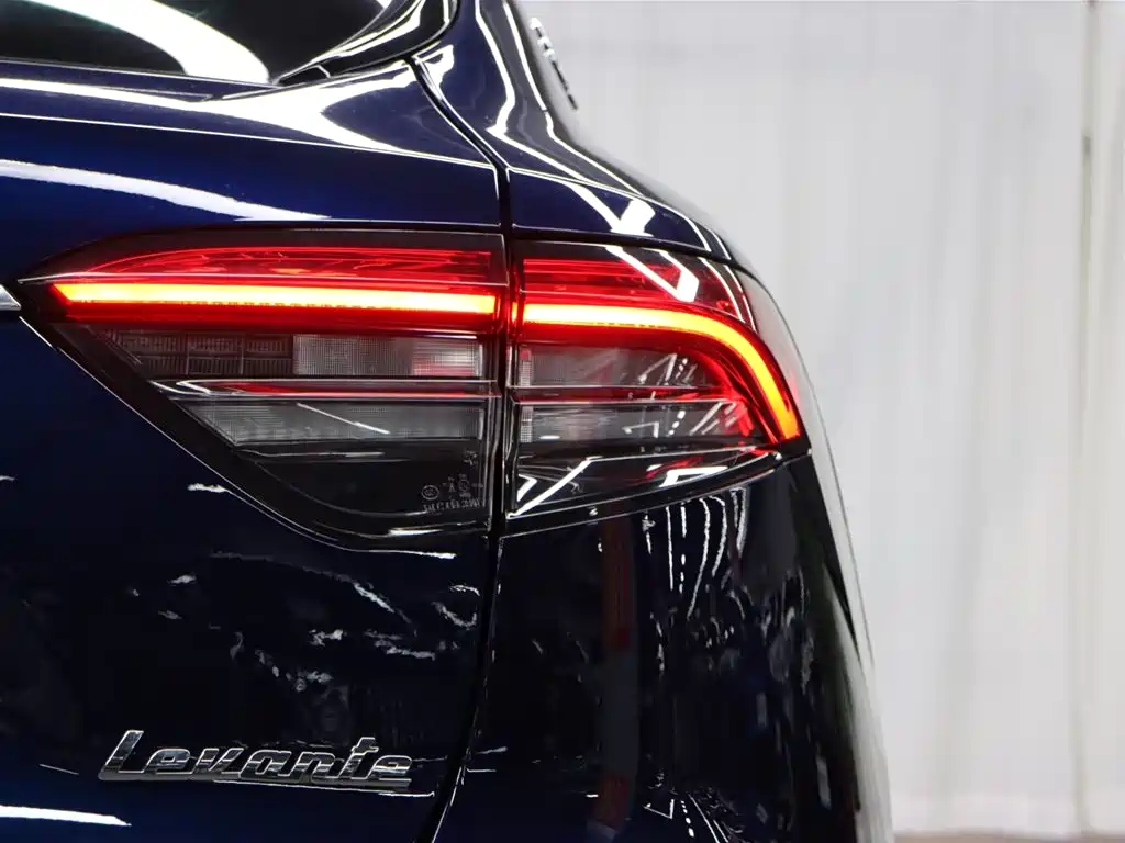 Maserati Levante 2022 2021 3.0T Standard Edition