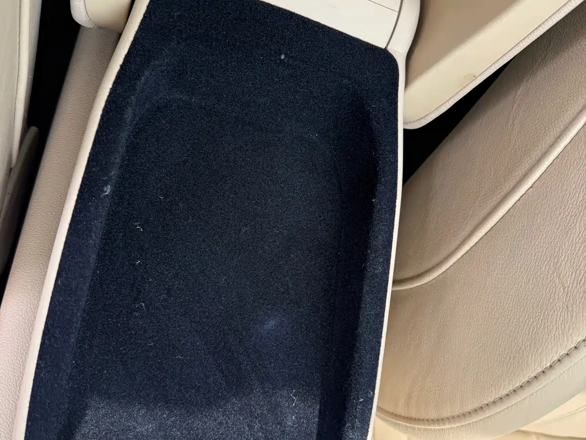 Фото 21 - Audi A6L