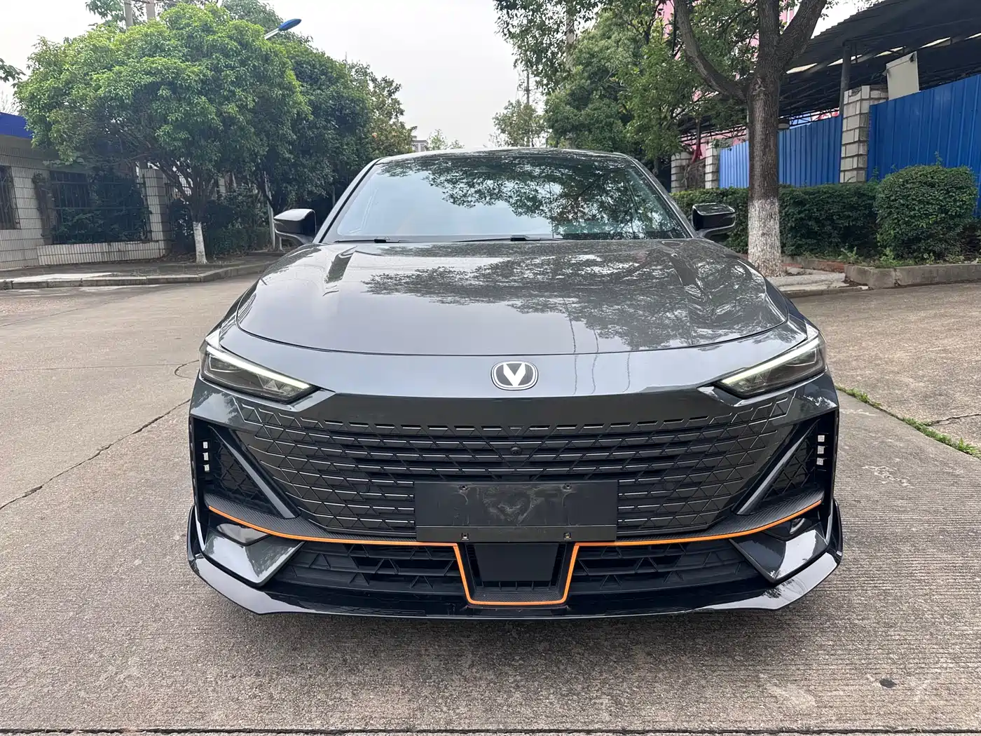 CHANGAN UNI-V