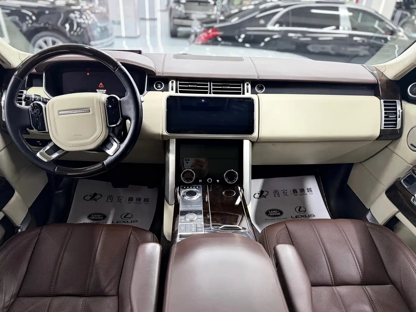 Land Rover Range Rover 2014 3.0 TDV6 Vogue SE фото 11