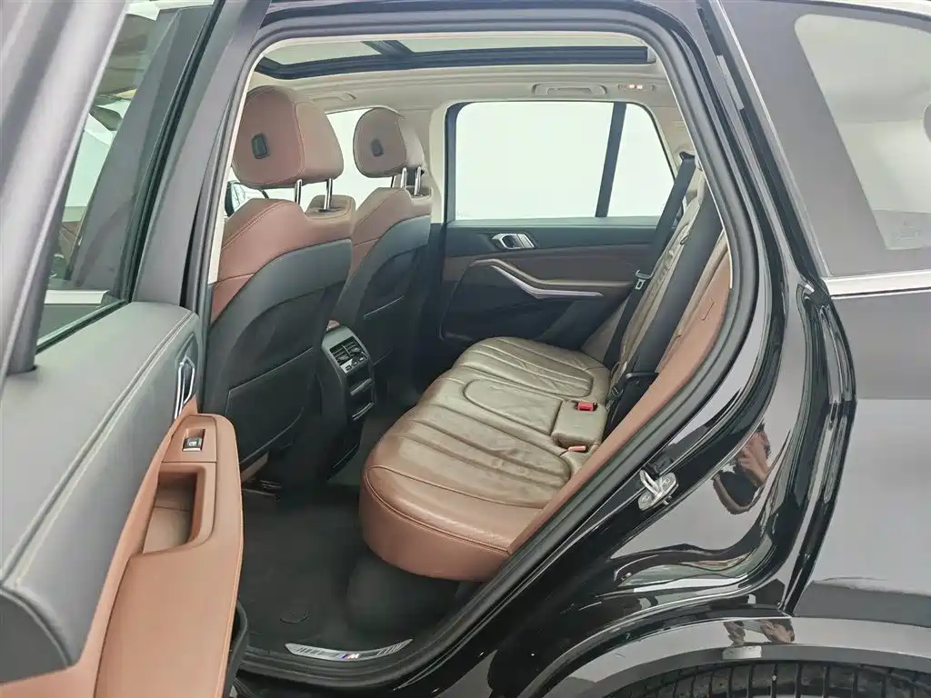 BMW X5 (Import) 2019 xDrive40i M Sport Package фото 15