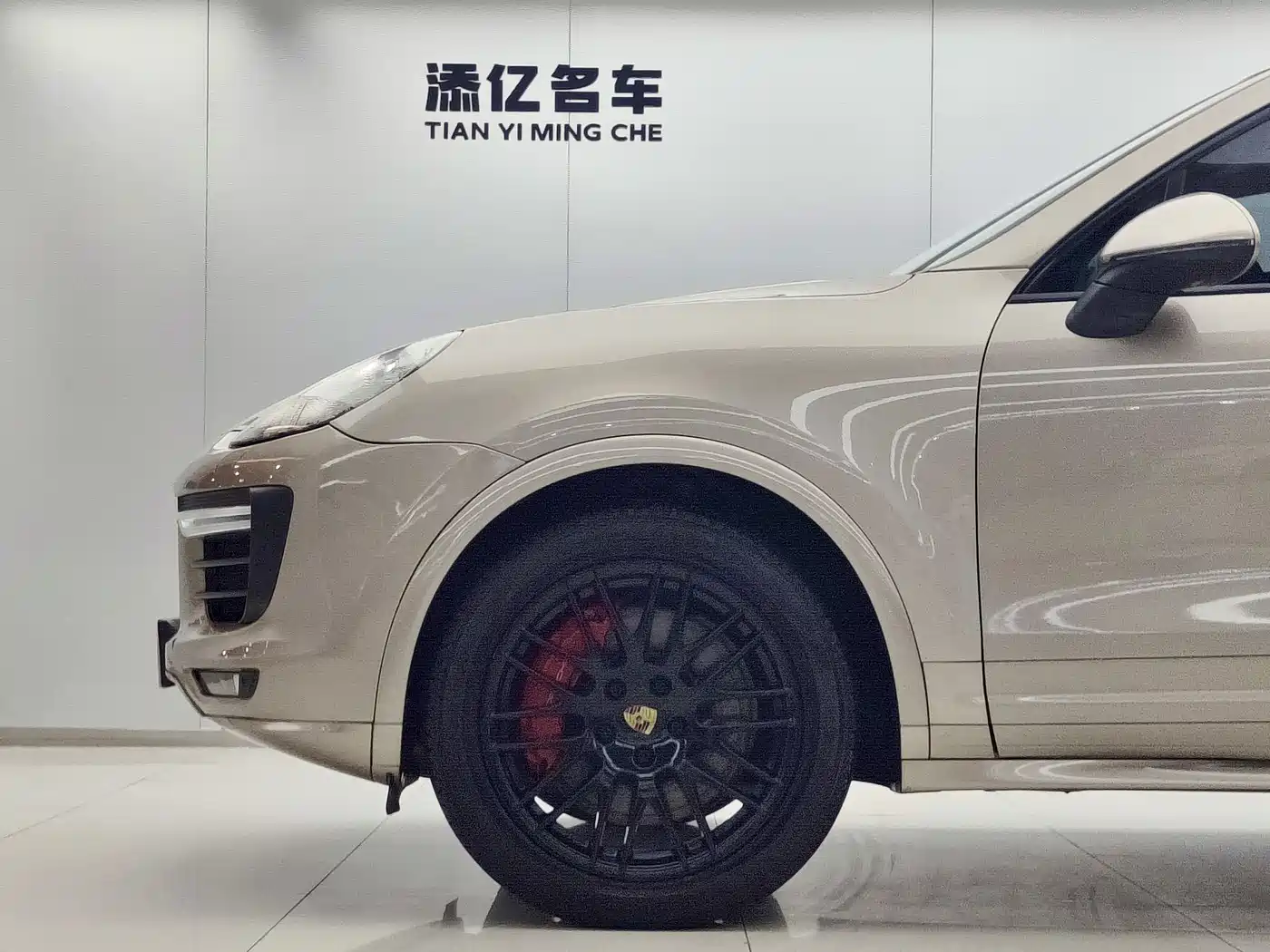 Porsche Cayenne 2015 Cayenne GTS 3.6T фото 7