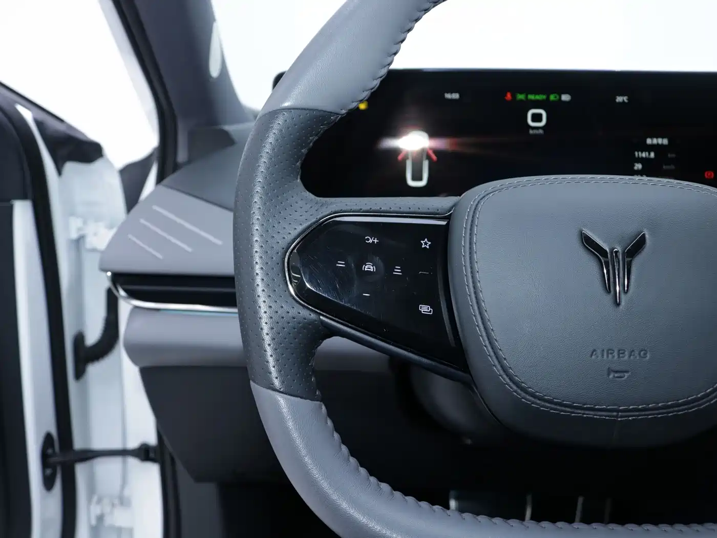Voyah Passion 2025 2024 PHEV AWD Ultra-long Range Executive Edition