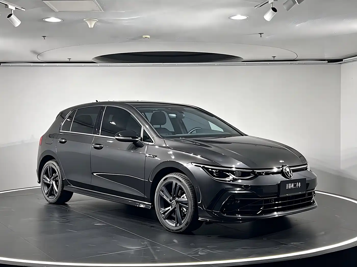 Volkswagen Golf 2023 280TSI DSG R-Line Lite фото 4