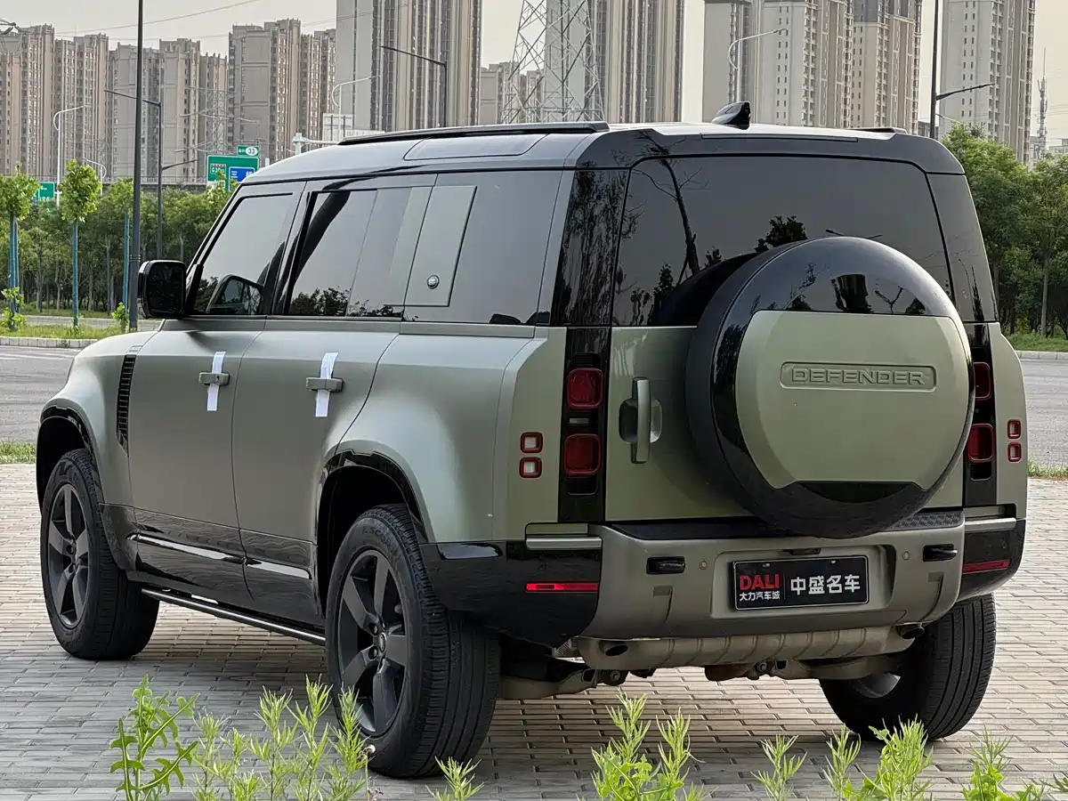 Land Rover Defender 2023 Facelift 110 3.0T P400 X-DYNAMIC HSE фото 6