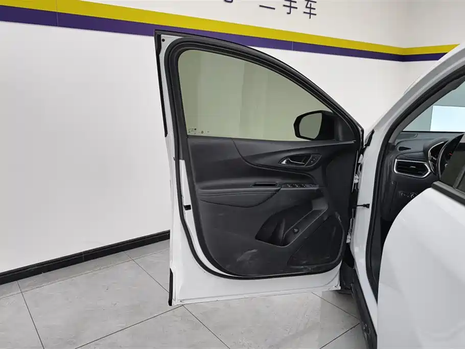 Chevrolet Equinox 2019 Redline 550T Auto 4WD Tuojie RS Edition (China VI) фото 7