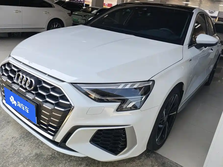 Audi A3 2023 Facelift Sportback 35 TFSI Fashion Sport