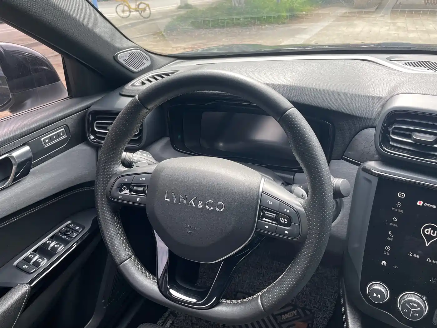 Lynk & Co 03 2021 2.0TD Auto Jin Pro фото 14