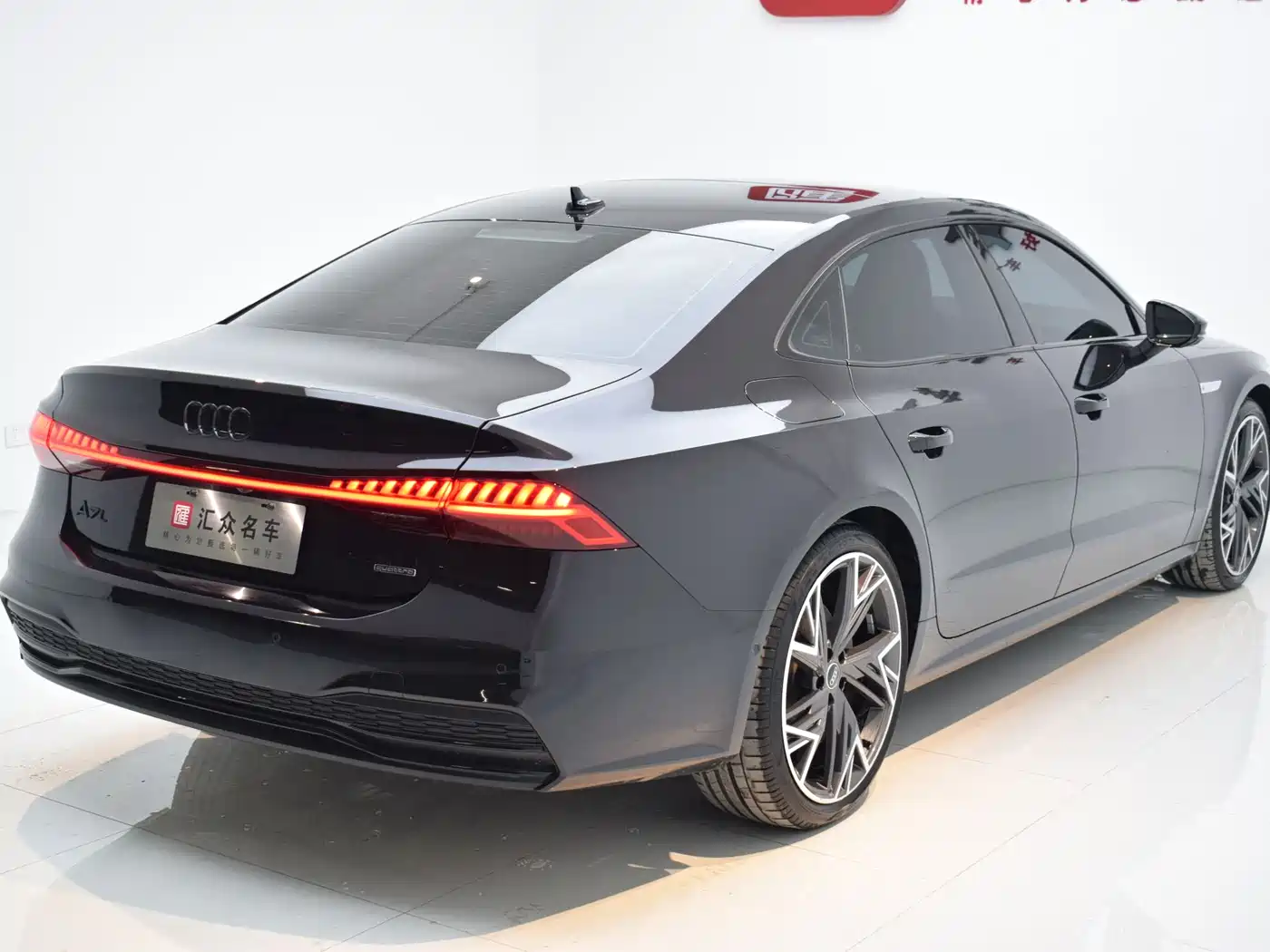 Audi A7L 2024 45 TFSI quattro S-line Black Warrior Edition фото 23