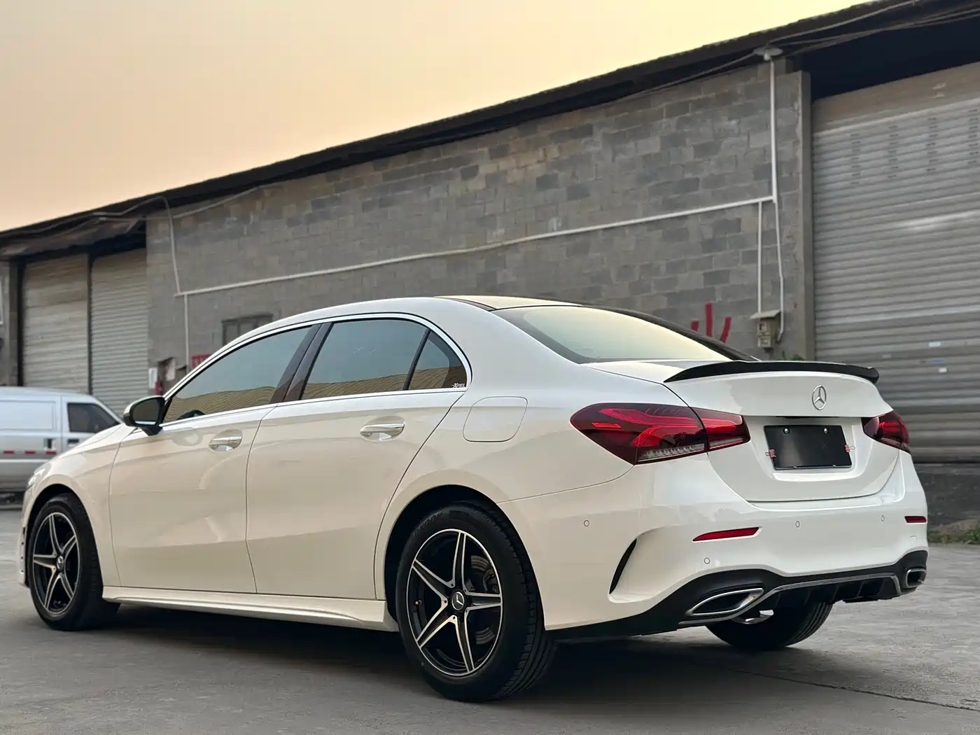 Mercedes-Benz A-Class 2021 A 200 L Sport Sedan Fashion Edition фото 6