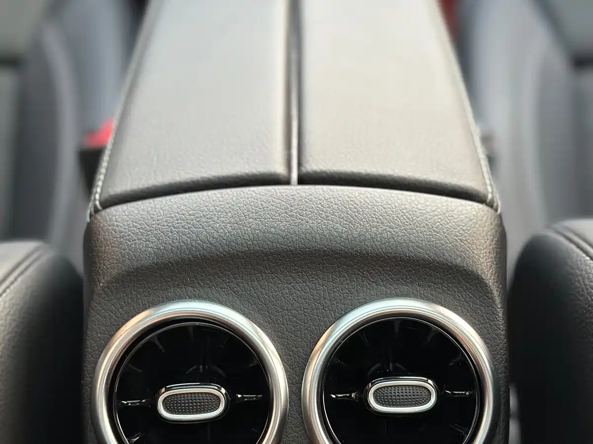 Mercedes-Benz A-Class 2021 A 200 L Sport Sedan Fashion Edition фото 15