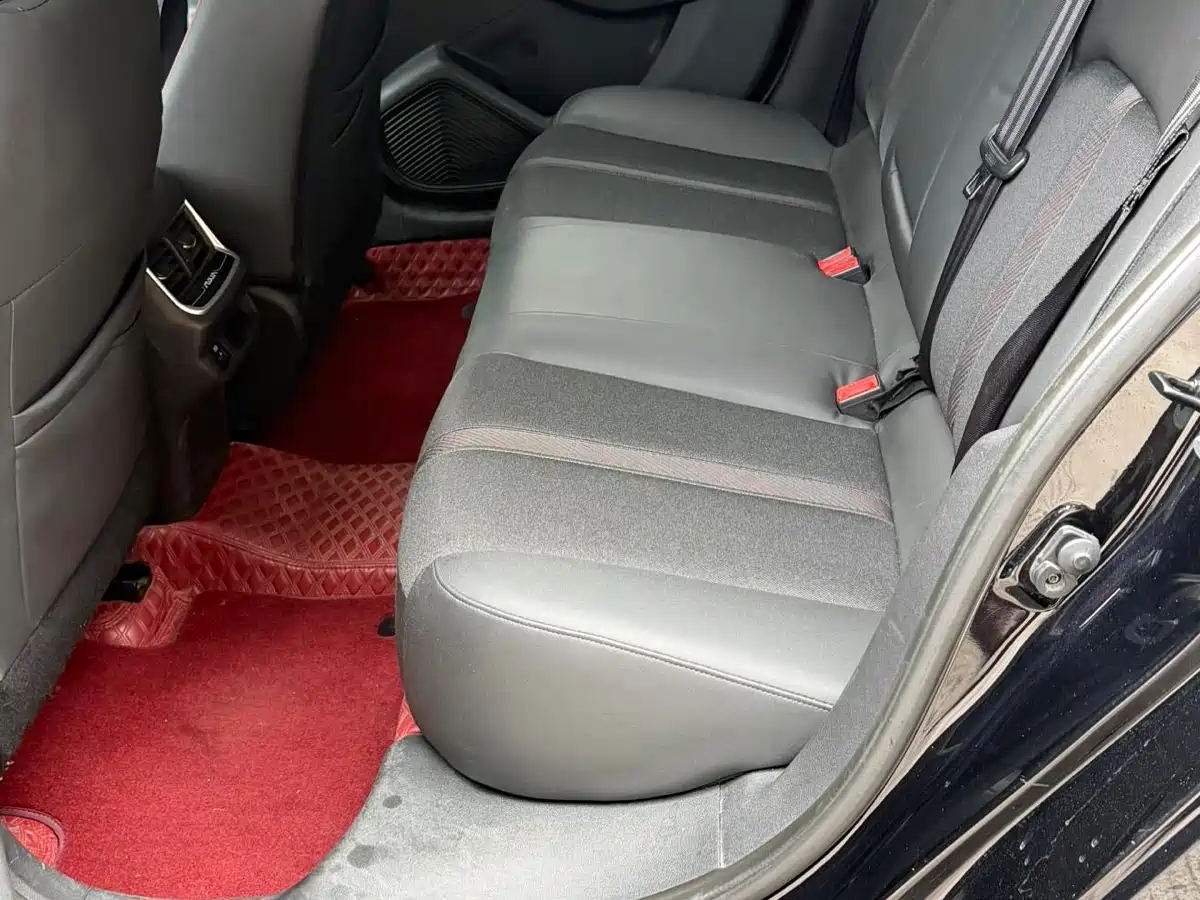 Dongfeng Aeolus Yixuan MAX 2022 2022 1.5T Ultra Cool Dad Edition