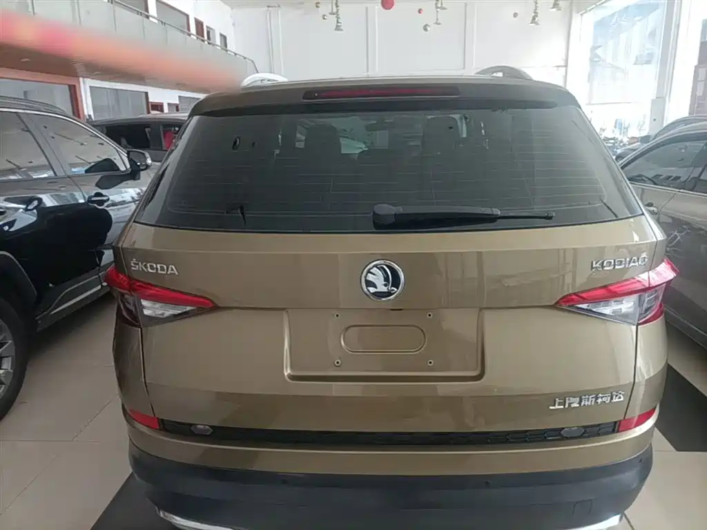 Škoda Kodiaq 2017 TSI330 7-seater 2WD Luxury Edition фото 6