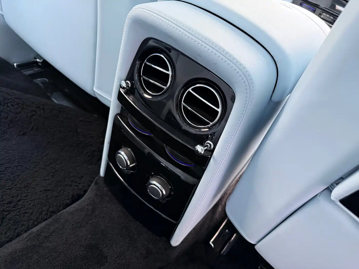 Фото 9 - Rolls-Royce Phantom