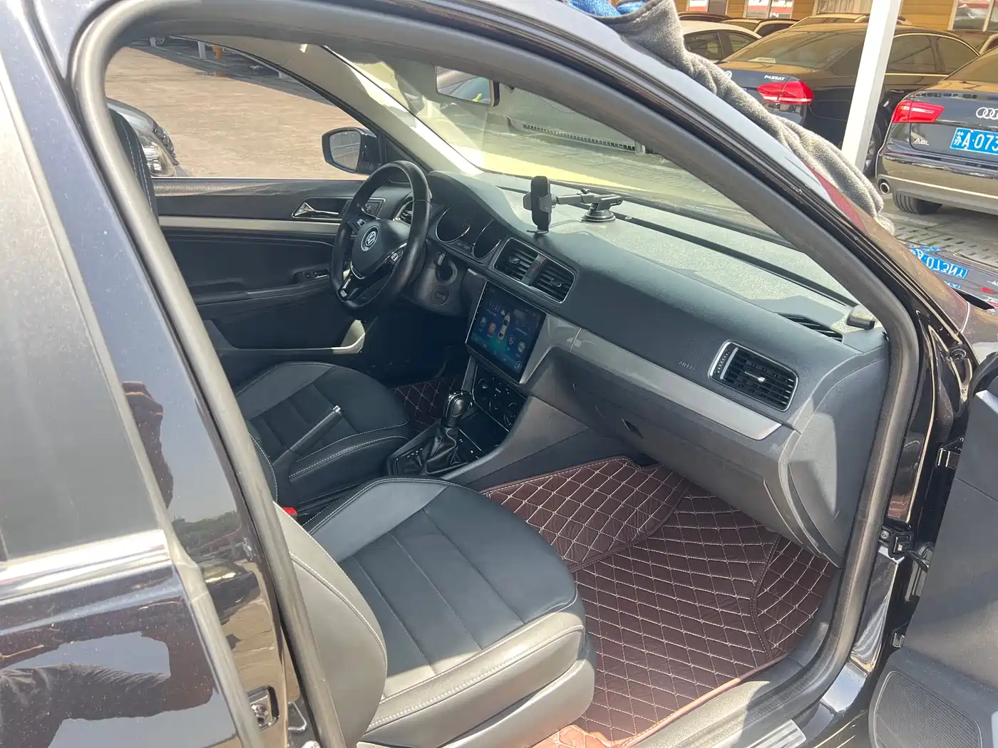 Volkswagen Lavida 2017 1.6L Automatic Trend Edition фото 17