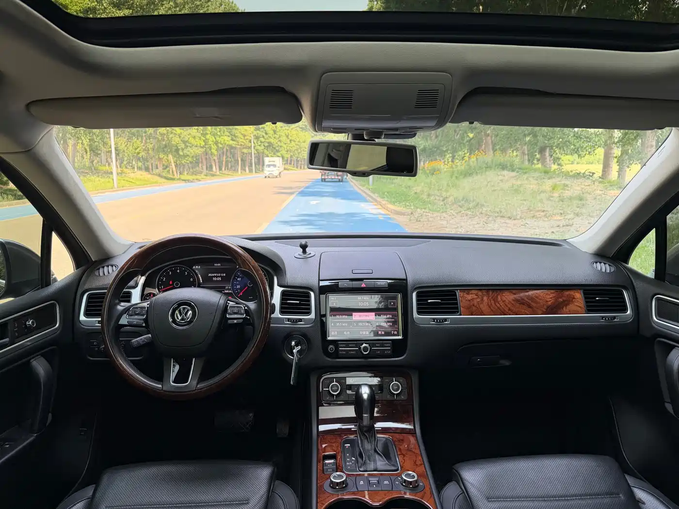 Volkswagen Touareg 2011 3.0TSI Comfort фото 17