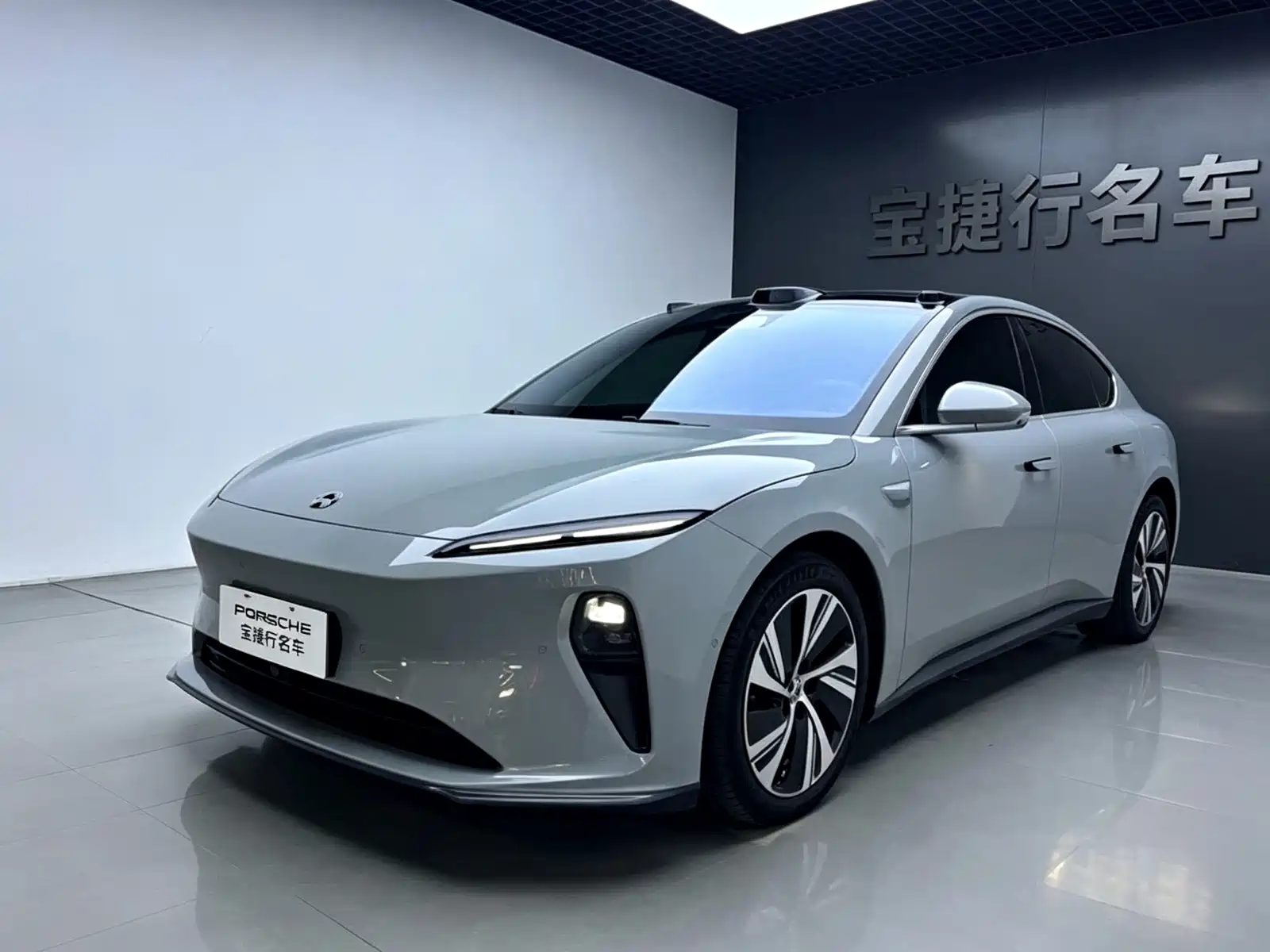 Фото 1 - NIO ET5