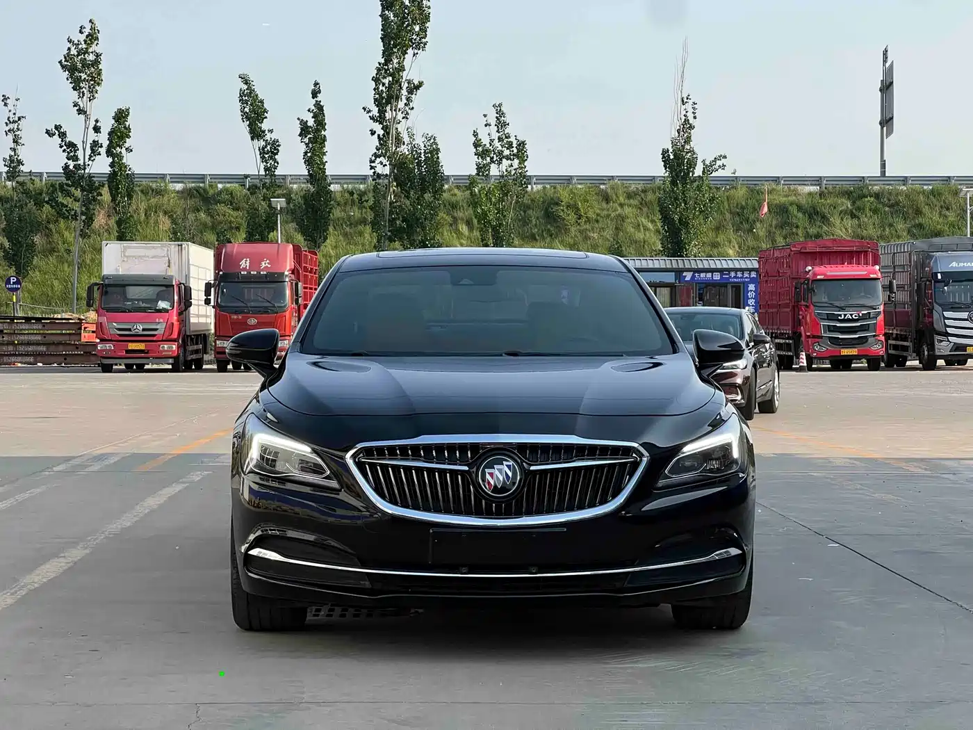 Buick LaCrosse 2016 Model 28T Luxury фото 2