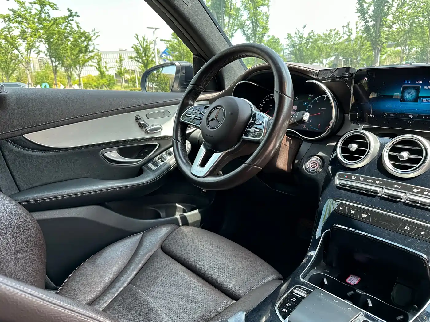 Mercedes-Benz GLC 2020 Facelift GLC 260 L 4MATIC Dynamic фото 10