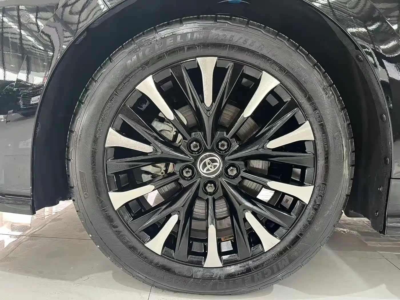 TOYOTA ELFA